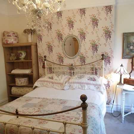 Private Room Near Roath Lake/Park Кардиф Екстериор снимка
