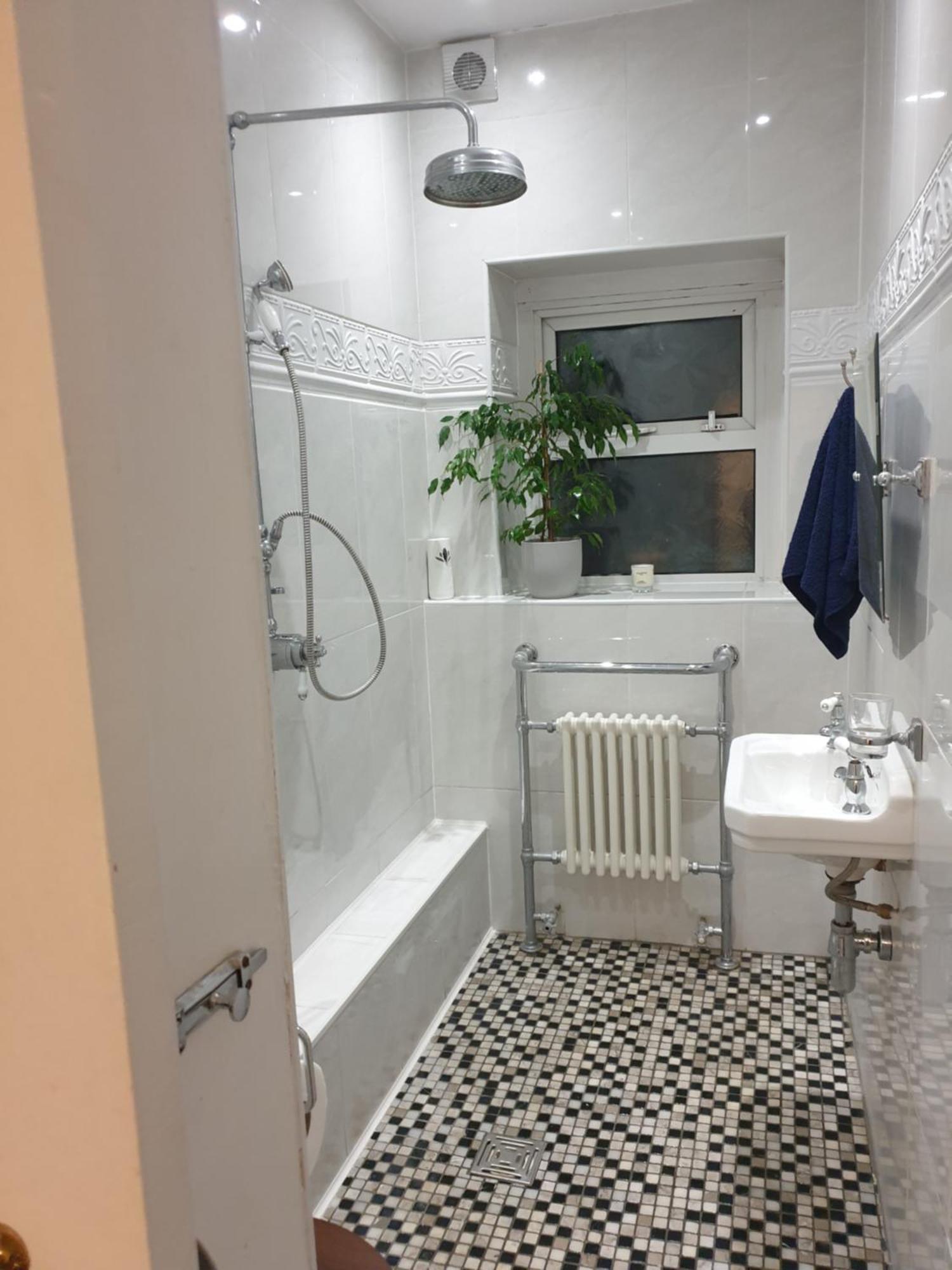Private Room Near Roath Lake/Park Кардиф Екстериор снимка